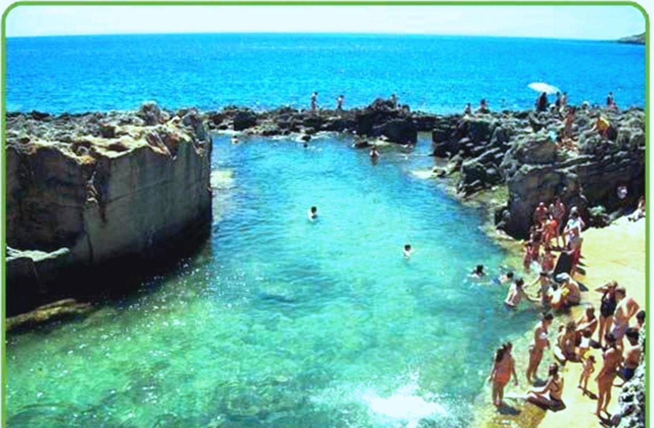 BLU SUITE COTTAGE SUL MARE e SWIMMING POOL Tricase Exterior foto